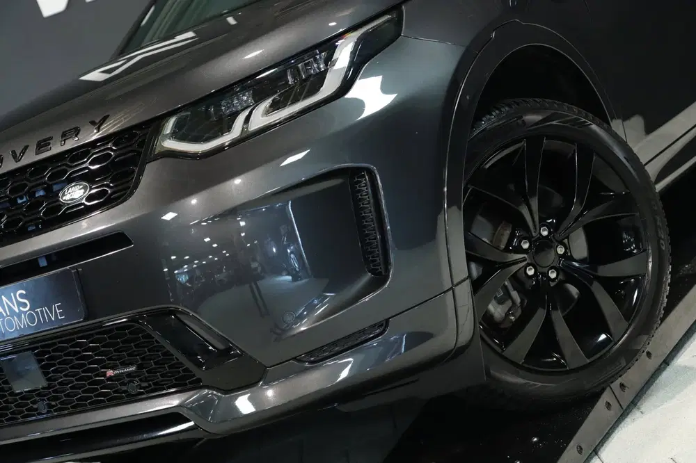 Land Rover Discovery Sport P300e 1.5 R-Dynamic SE uit 2023, foto 2