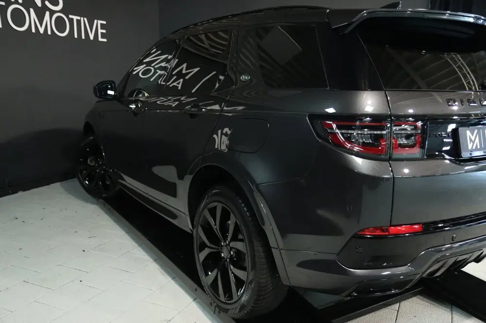 Land Rover Discovery Sport P300e 1.5 R-Dynamic SE uit 2023, foto 3