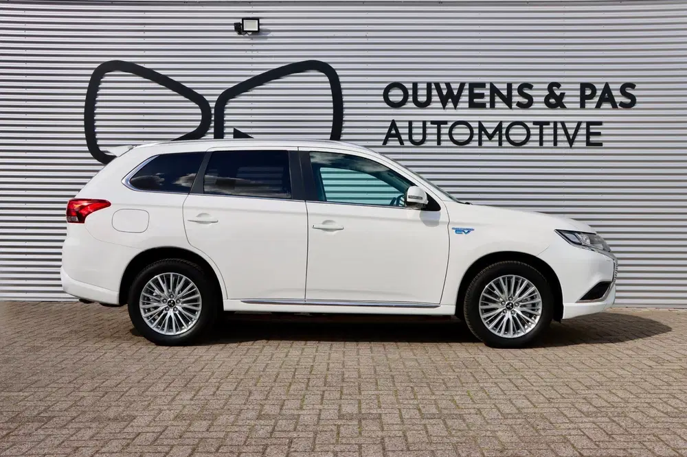 Mitsubishi Outlander 2.4 PHEV Intense uit 2019, foto 10