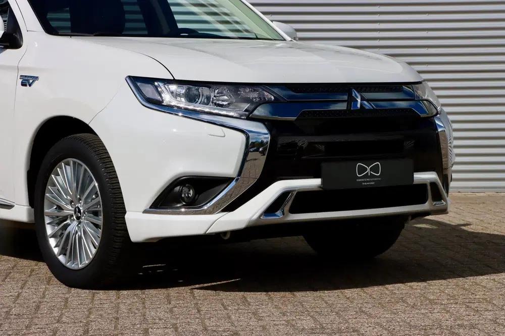 Mitsubishi Outlander 2.4 PHEV Intense uit 2019, foto 15