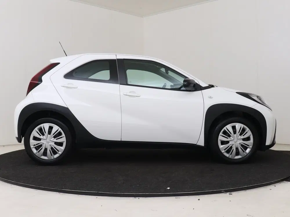 Toyota Aygo X 1.0 VVT-i MT Play uit 2023, foto 10