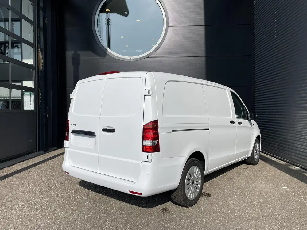 Mercedes-Benz Vito Lang 66 kWh uit 2025, foto 5