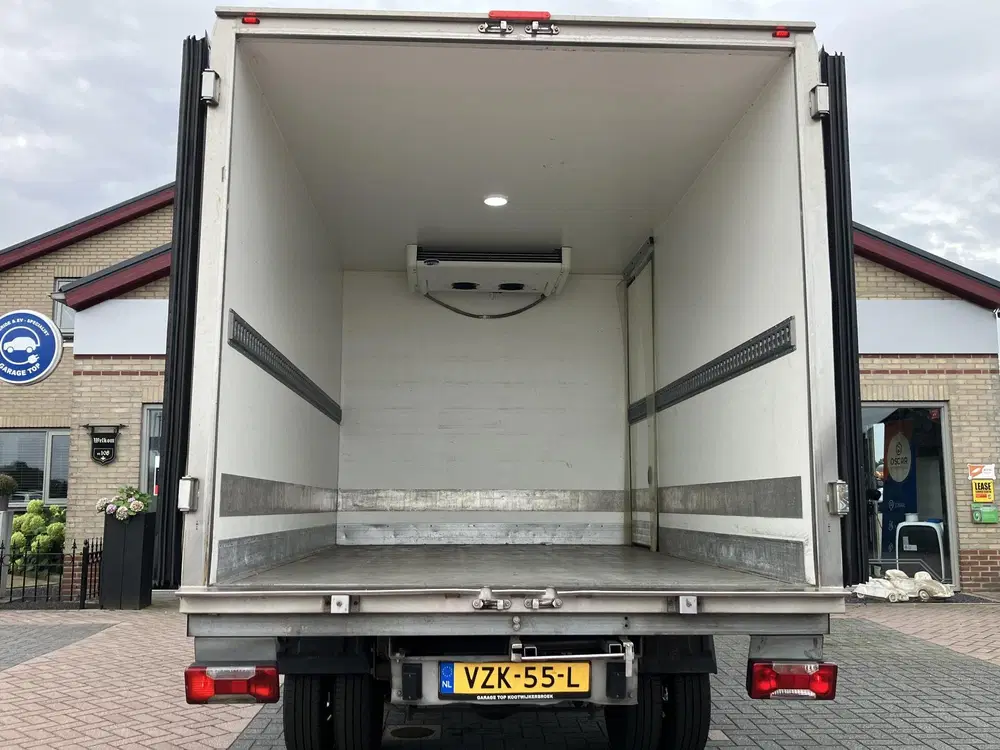 Iveco Daily 35C14H 2.3 345 uit 2021, foto 10