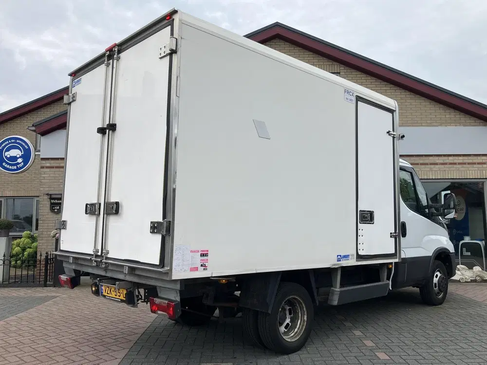 Iveco Daily 35C14H 2.3 345 uit 2021, foto 11
