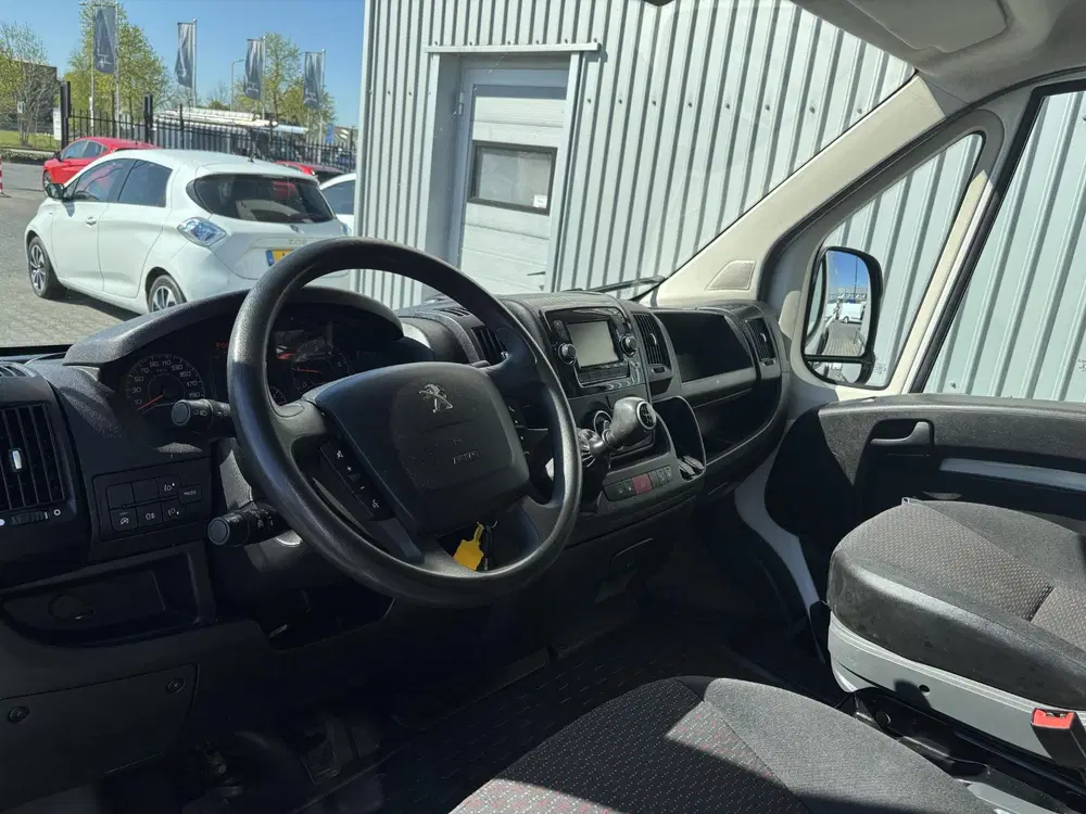 Peugeot Boxer 330 2.2 HDi 120 L1H1*AIRCO*CAMERA*CRUISE*P uit 2020, foto 2