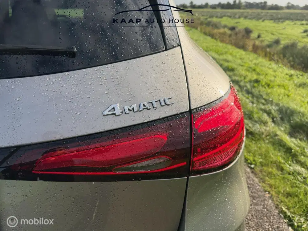 Mercedes-Benz GLC Mercedes GLC-klasse 300e 4MATIC AMG-LINE A uit 2023, foto 13