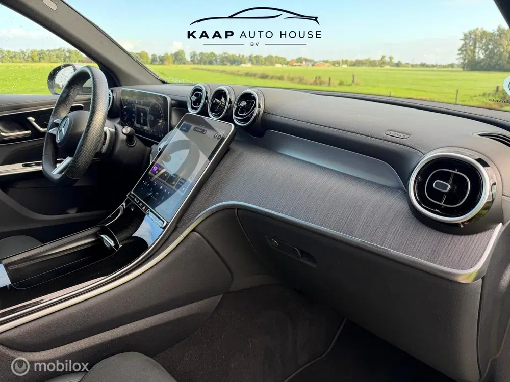Mercedes-Benz GLC Mercedes GLC-klasse 300e 4MATIC AMG-LINE A uit 2023, foto 9