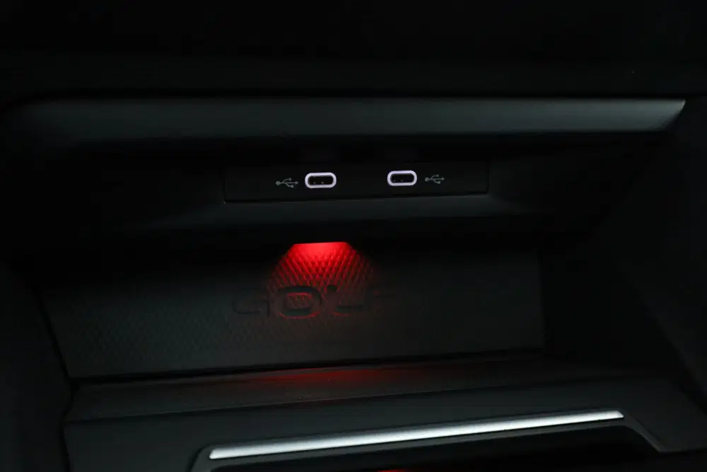 Volkswagen Golf 2.0 TSI GTI AZ54748 (bj 2021 uit 2021, foto 14