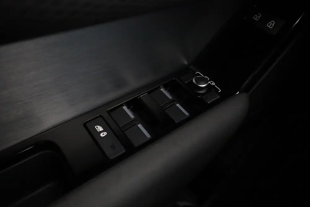 Land Rover Range Rover Velar 2.0 P400e Edition uit 2021, foto 13