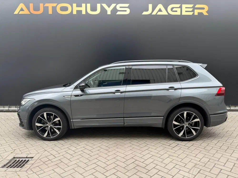 Volkswagen Tiguan AllSpace 2.0 TSI R-Line Edition uit 2024, foto 2