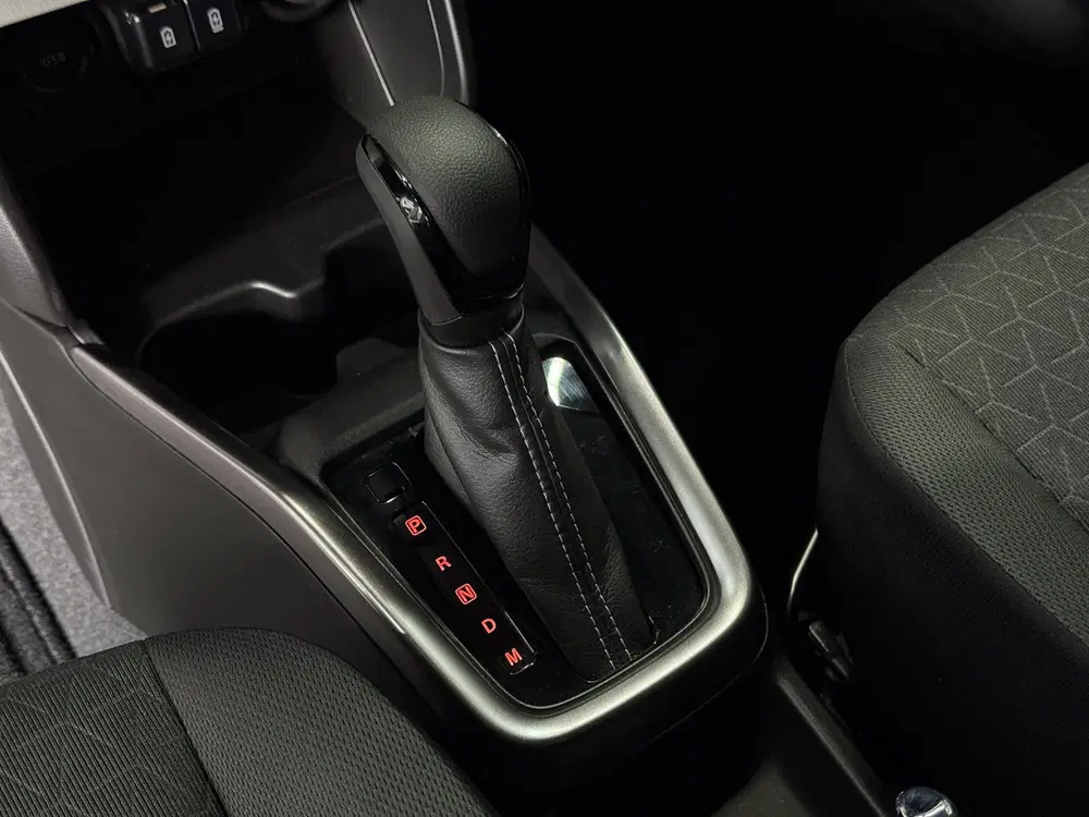 Suzuki Swift 1.2 Comfort + Hyb uit 2024, foto 14