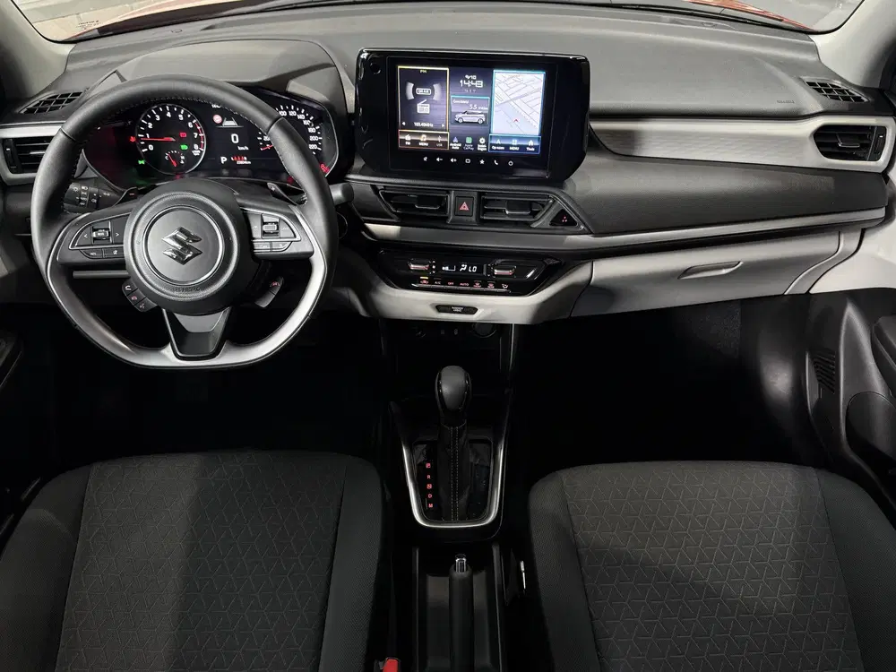 Suzuki Swift 1.2 Comfort + Hyb uit 2024, foto 2