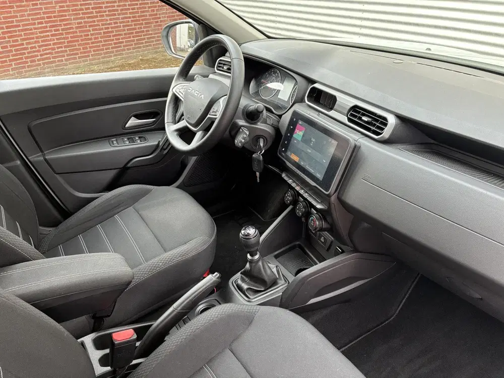 Dacia Duster 1.0 TCe Hoge Instap Airco cruise Carplay L uit 2023, foto 2