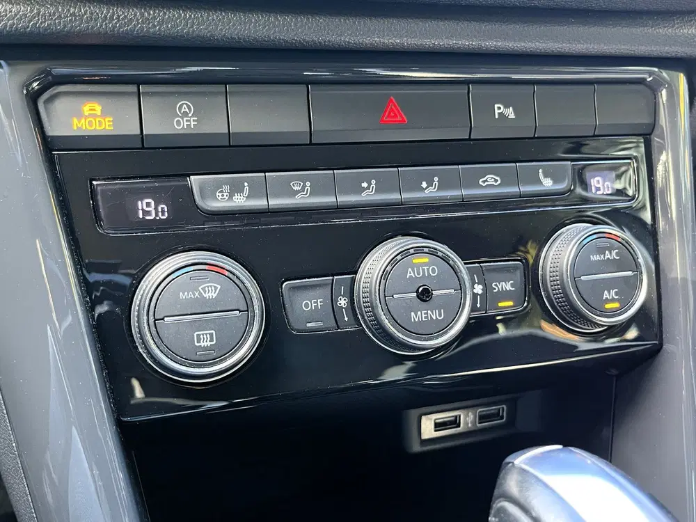 Volkswagen T-Roc 1.5 TSI Sport uit 2020, foto 14