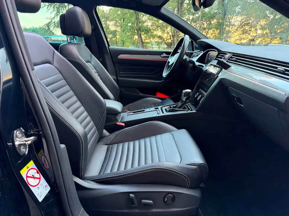 Volkswagen Passat 1.4 TSI PHEV GTE uit 2020, foto 12