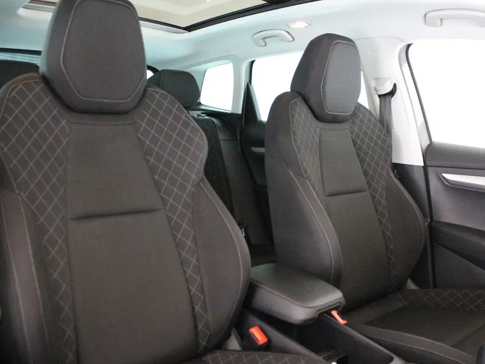Skoda Karoq 1.0 TSI Business Edition uit 2022, foto 15