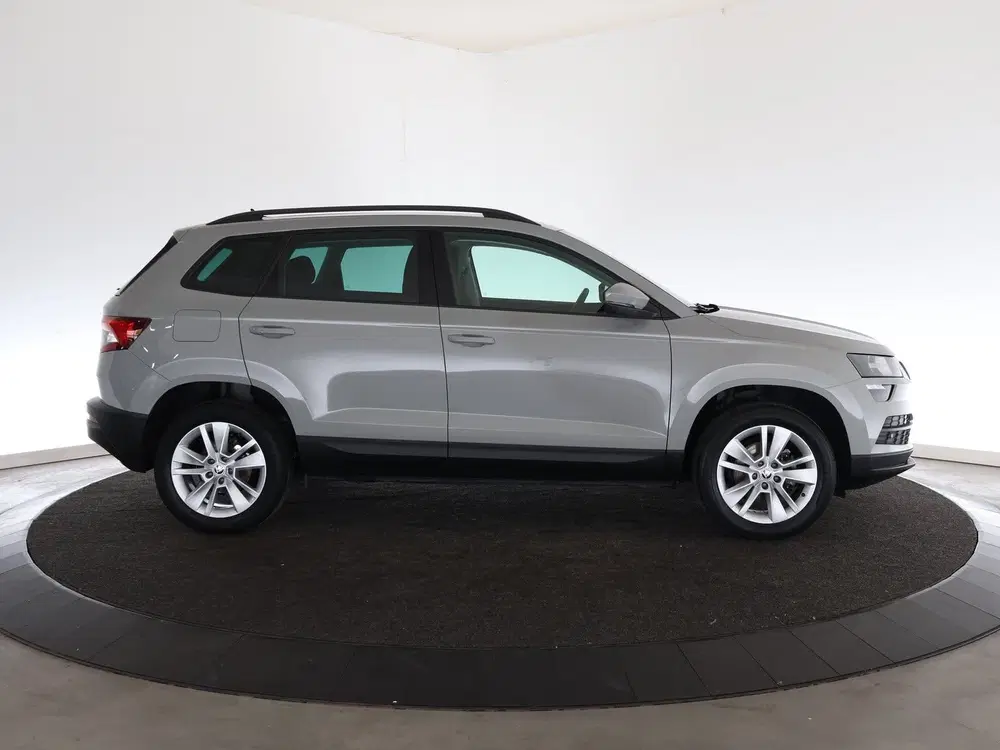 Skoda Karoq 1.0 TSI Business Edition uit 2022, foto 5