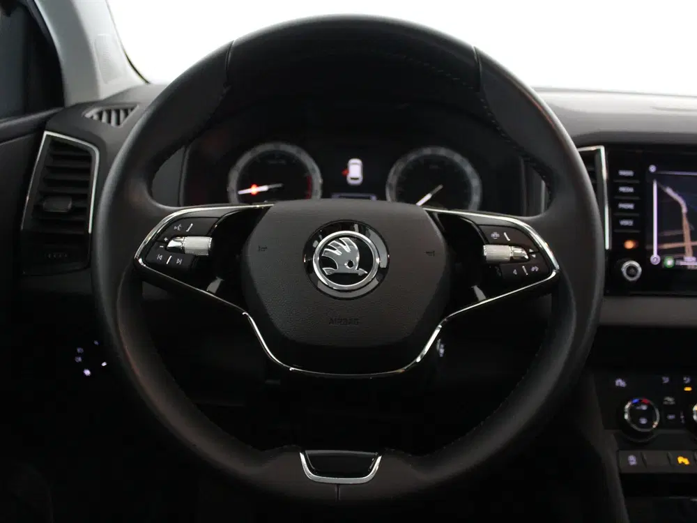 Skoda Karoq 1.0 TSI Business Edition uit 2022, foto 9