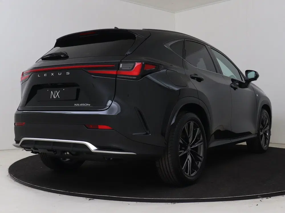 Lexus NX F-sport Line Mark Levinson uit 2026, foto 2