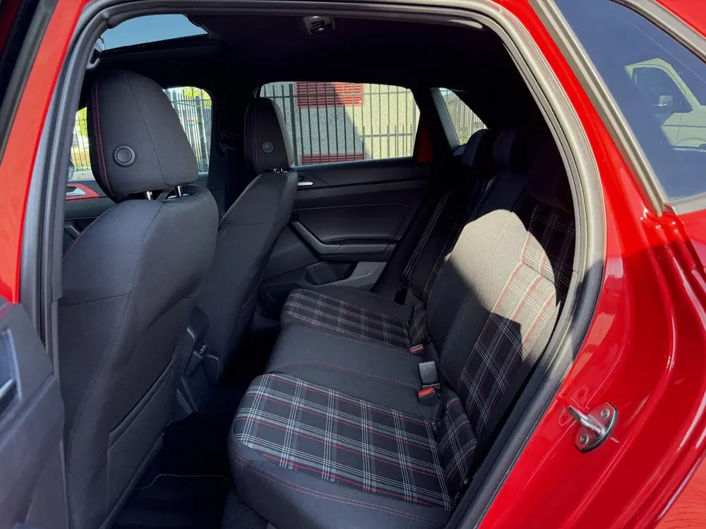 Volkswagen Polo 2.0 TSI GTI PANO uit 2019, foto 14