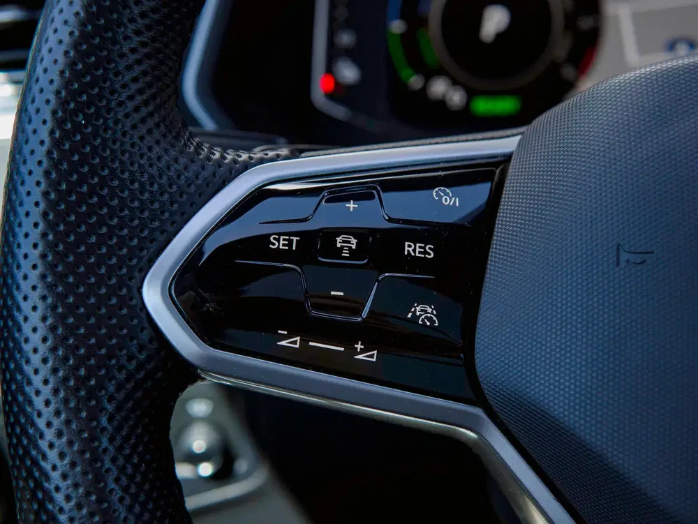 Volkswagen Tiguan 1.4 TSI eHybrid R-Line Business+ uit 2021, foto 5