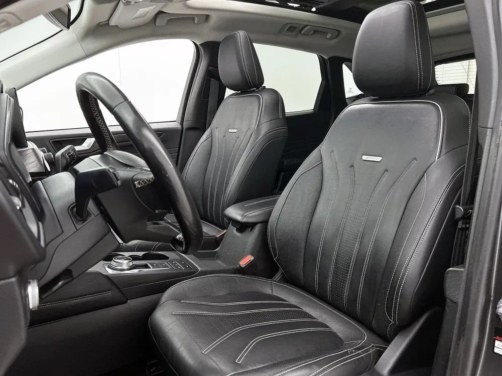 Ford Kuga 2.5 PHEV Vignale uit 2022, foto 6