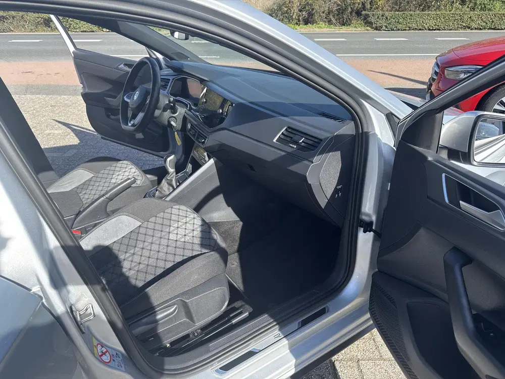 Volkswagen Polo 1.0 TSI R-Line LED uit 2025, foto 9