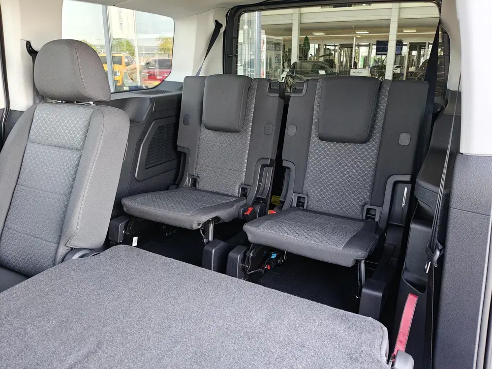 Ford Tourneo Connect Titanium 1.5 PHEV 7 persoons uit 2025, foto 13