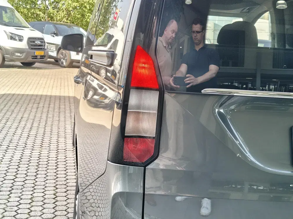 Ford Tourneo Connect Titanium 1.5 PHEV 7 persoons uit 2025, foto 7