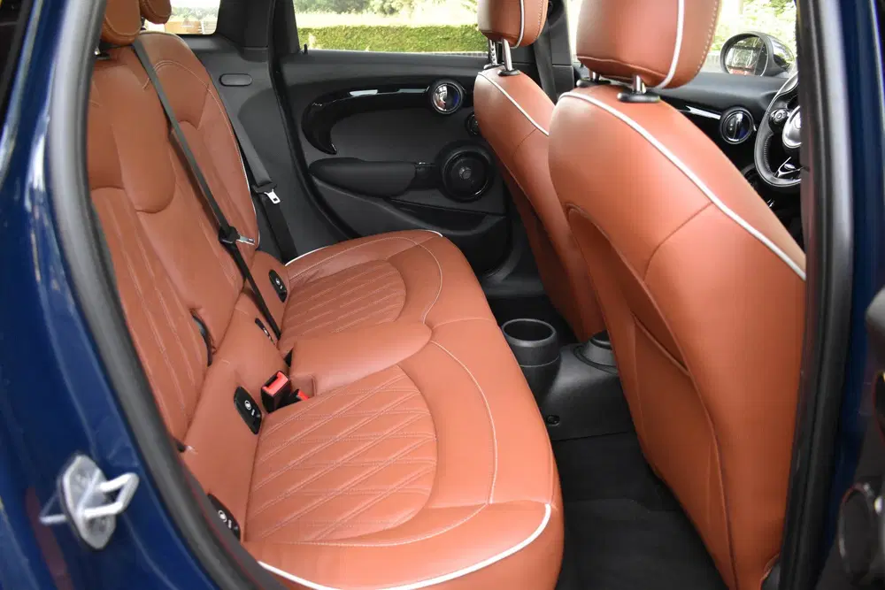 Mini Cooper 1.5 Cooper 60 Years uit 2019, foto 12