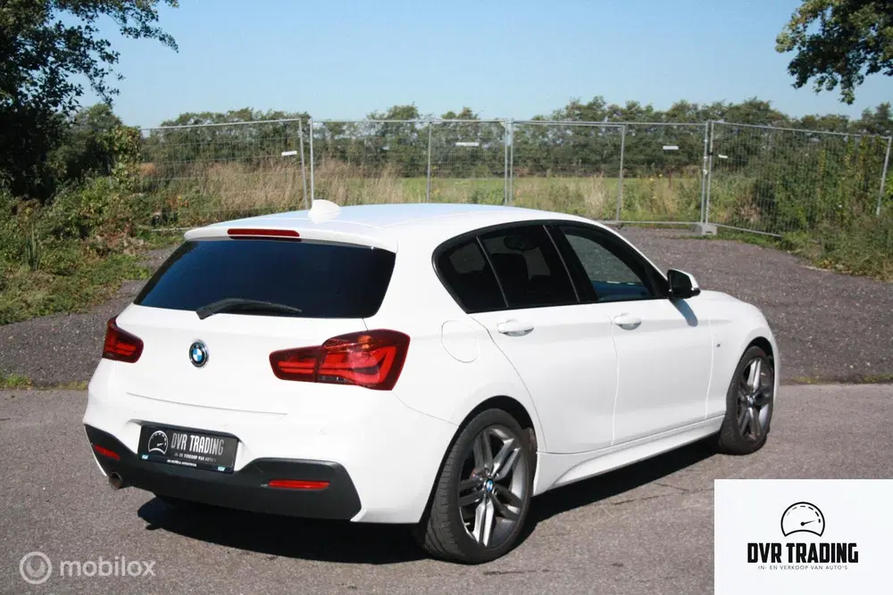 BMW 1-serie 118i M Sport BTW High Executive Automaat L uit 2019, foto 2