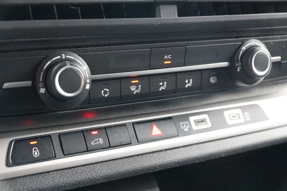 Citroën Jumpy 2.0 BlueHDI 180 uit 2024, foto 12