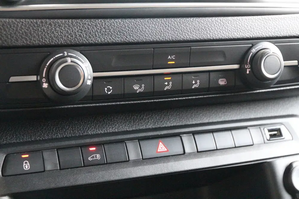 Citroën Jumpy 2.0 BlueHDI 145 uit 2023, foto 15