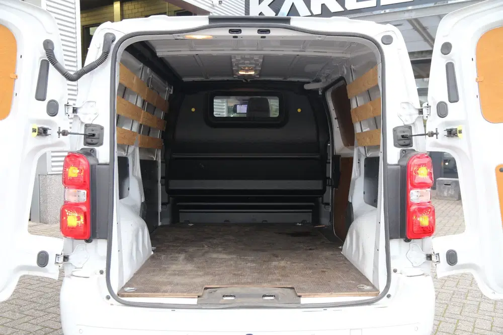 Citroën Jumpy 2.0 BlueHDI 145 uit 2023, foto 4
