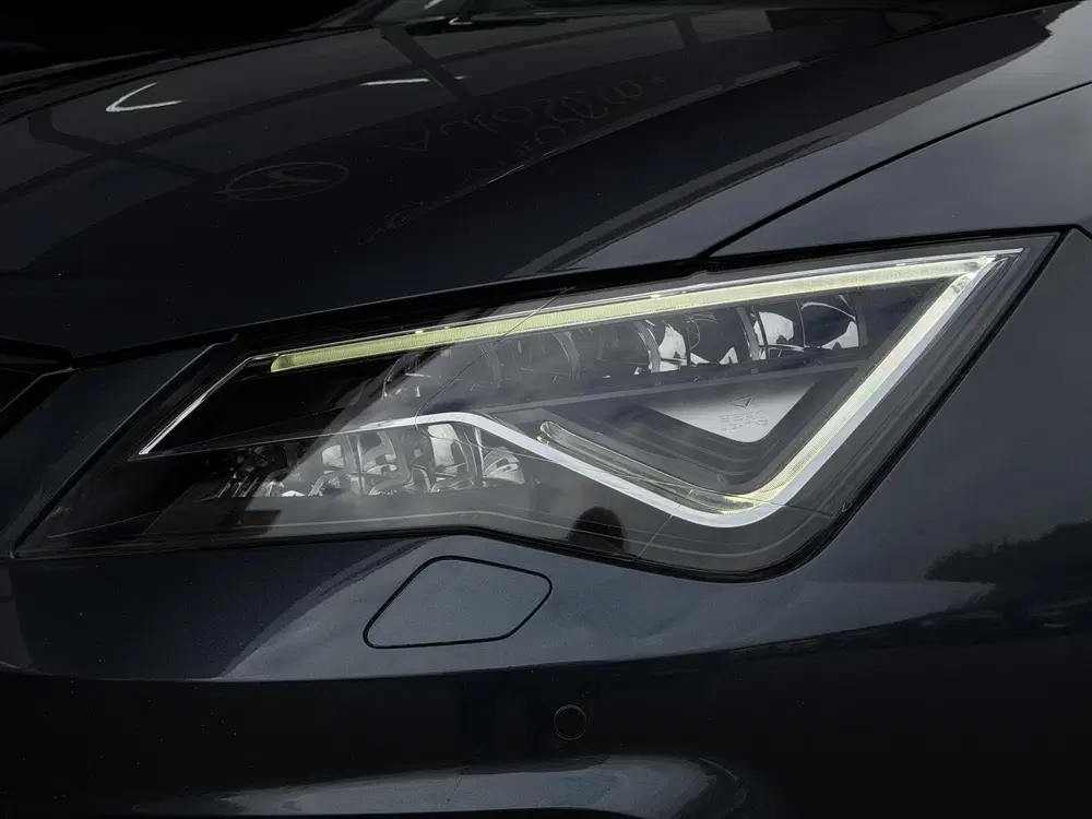 SEAT Leon 2.0 TSI CUPRA Panorama uit 2020, foto 10