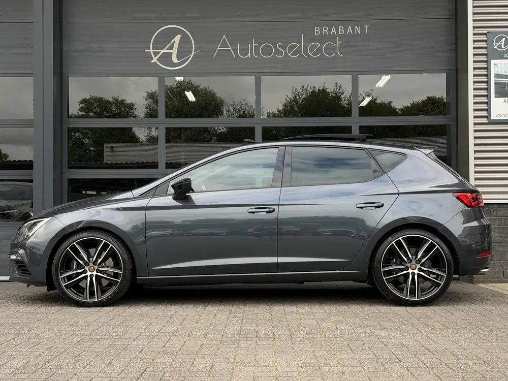 SEAT Leon 2.0 TSI CUPRA Panorama uit 2020, foto 12