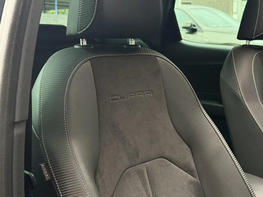 SEAT Leon 2.0 TSI CUPRA Panorama uit 2020, foto 6