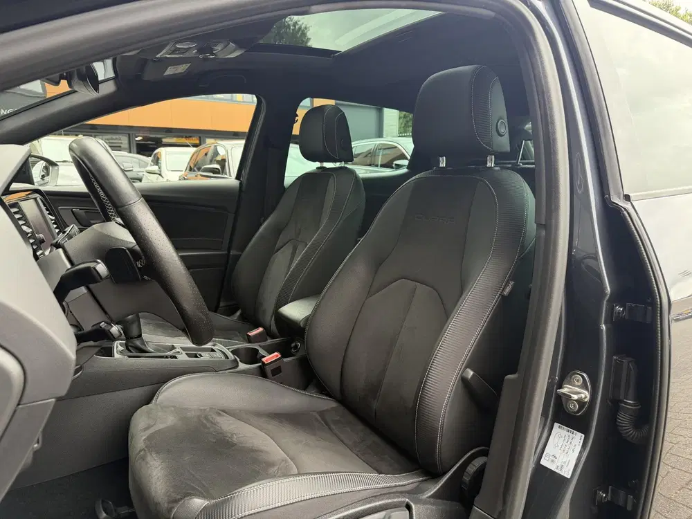 SEAT Leon 2.0 TSI CUPRA Panorama uit 2020, foto 7