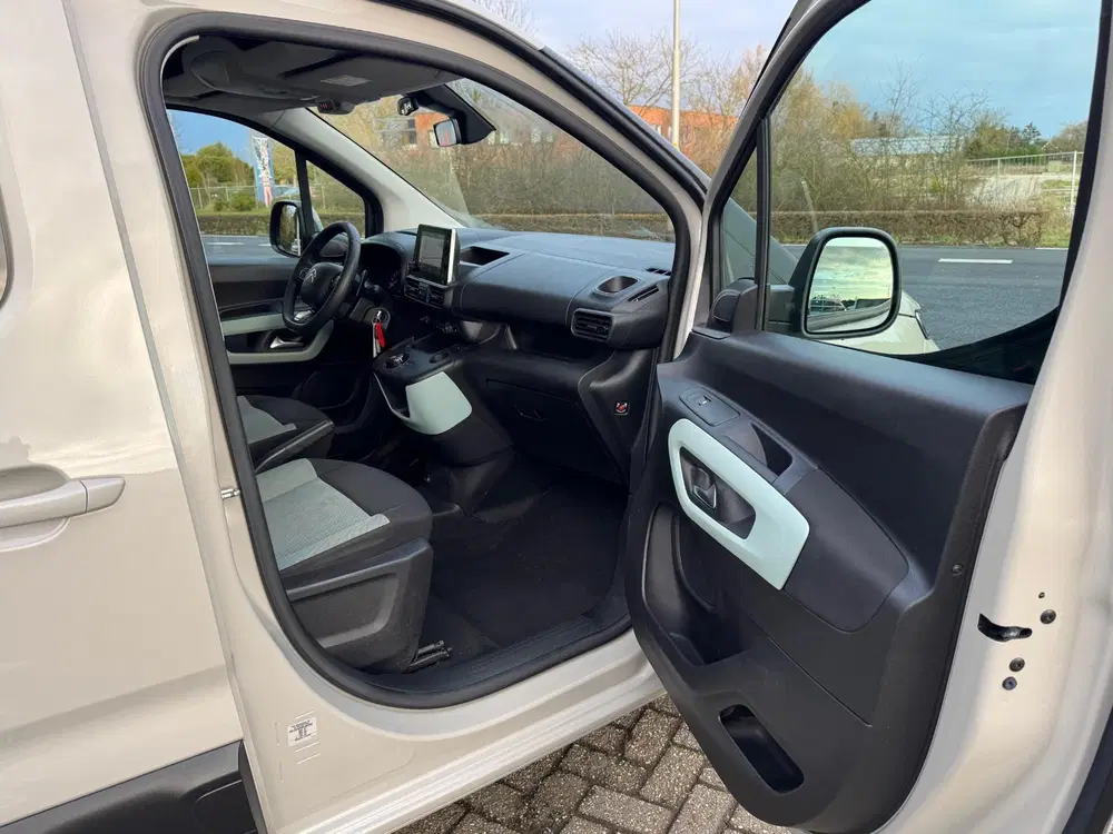 Citroën Berlingo Citroen Berlingo 1.2 PureTech Live AUTOMAA uit 2019, foto 15