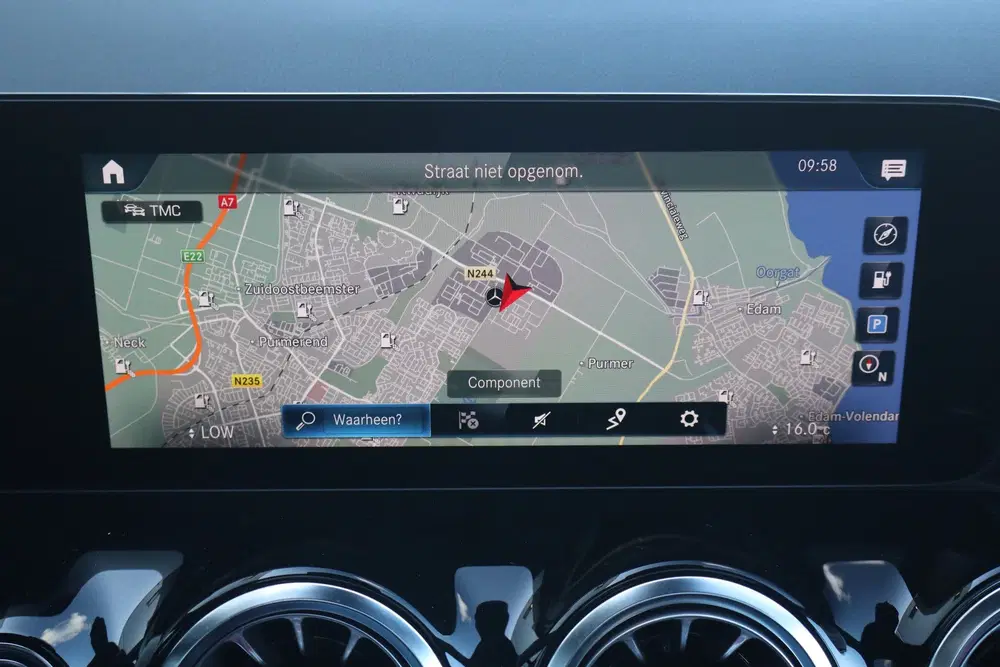 Mercedes-Benz EQA 250 Business Solution Luxury 67 kWh uit 2021, foto 12