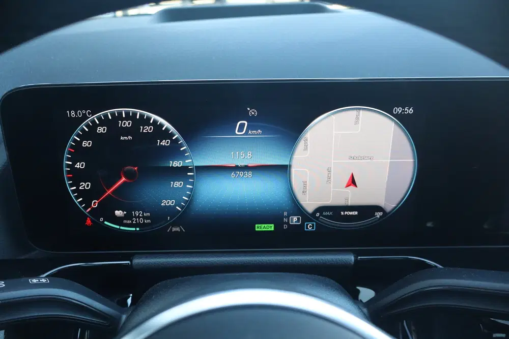 Mercedes-Benz EQA 250 Business Solution Luxury 67 kWh uit 2021, foto 8