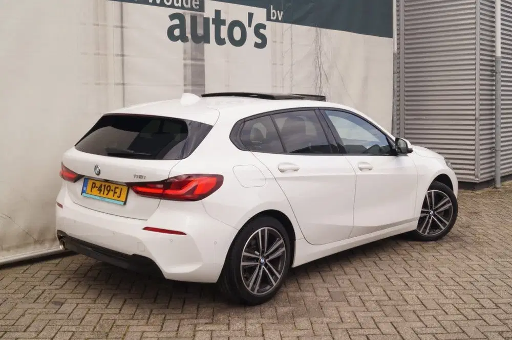 BMW 1-serie 118i Sportline Business Edition -PANO-ECC uit 2022, foto 5