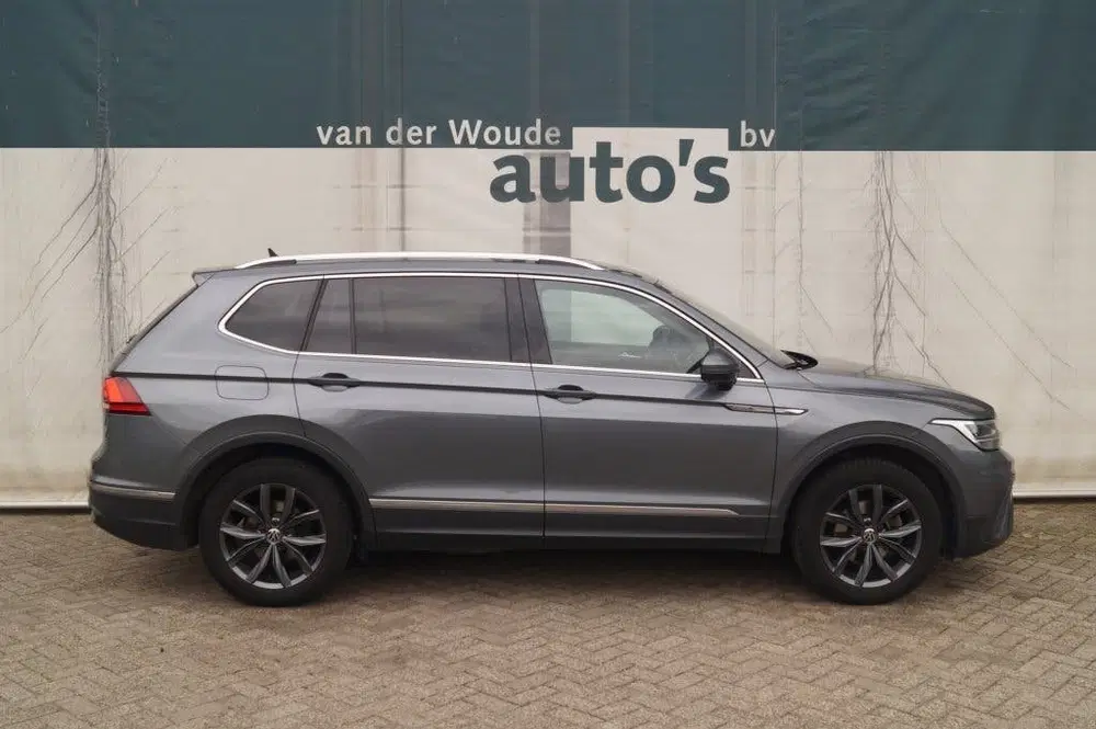Volkswagen Tiguan Allspace 1.5 TSI 150pk DSG Life Edition 7 uit 2023, foto 2