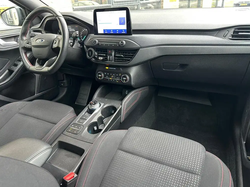 Ford Focus 1.0 EcoBoost ST Line Business Achteruitrij uit 2019, foto 13