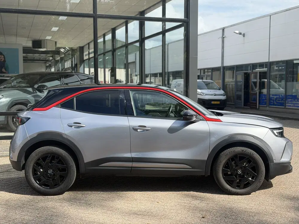 Opel Mokka Level 4 50 kWh Camera uit 2024, foto 4