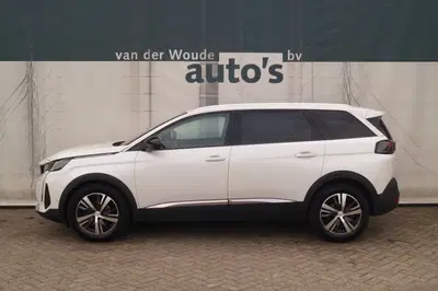 Peugeot 5008 1.2 PureTech Allure Pack Business 7-persoo uit 2022
