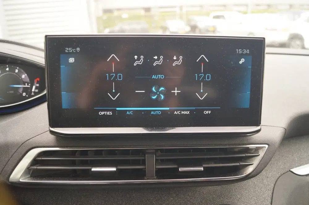 Peugeot 5008 1.2 PureTech Allure Pack Business 7-persoo uit 2022, foto 14