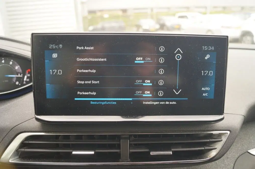 Peugeot 5008 1.2 PureTech Allure Pack Business 7-persoo uit 2022, foto 15