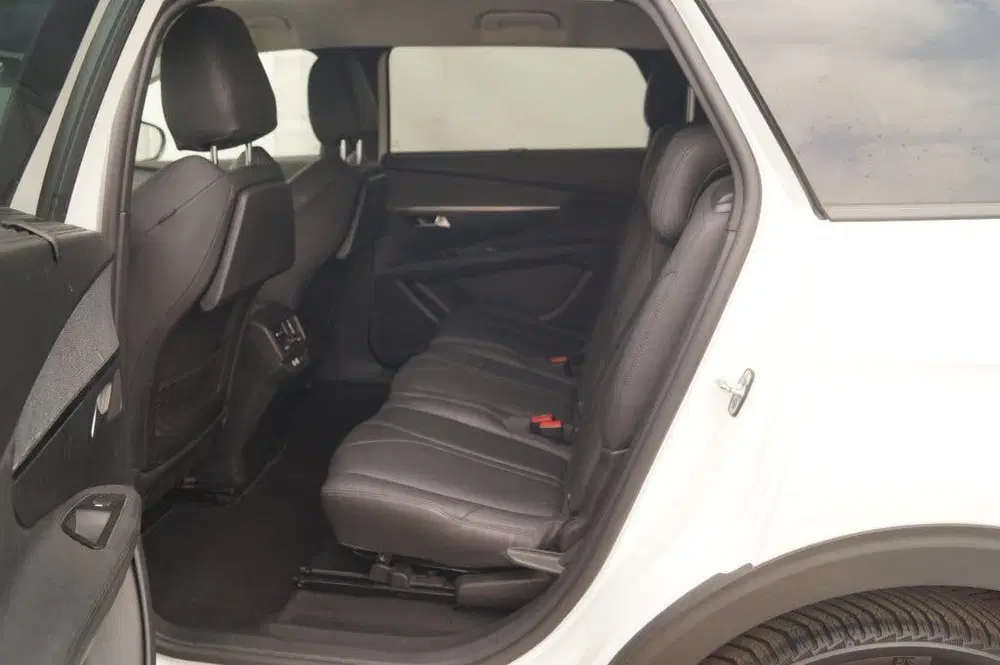 Peugeot 5008 1.2 PureTech Allure Pack Business 7-persoo uit 2022, foto 8