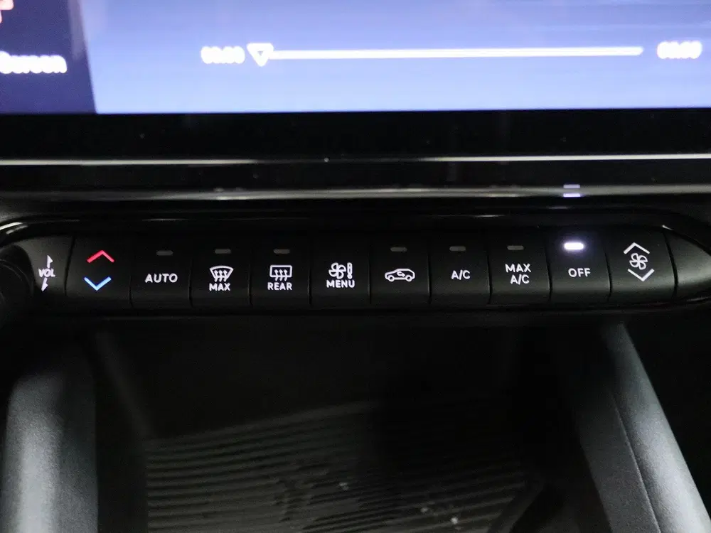 Alfa Romeo Junior 1.2 Turbo Hybrid Ibrida uit 2025, foto 10